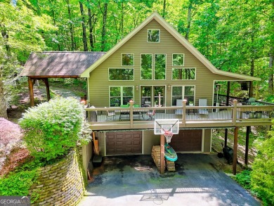 Lake Burton Home For Sale in Clayton Georgia