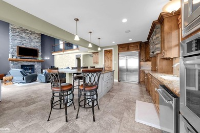 Ready to live on the Water? Custom Waterfront Home with stunning - photo 22