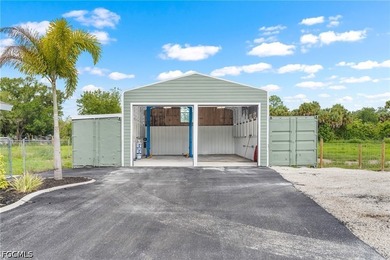 Five gated, fully fenced acres in North Fort Myers - a private - photo 45