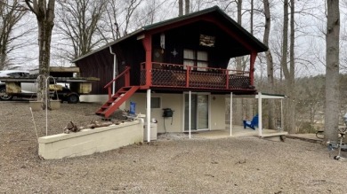 Lake Cumberland Home For Sale in Bronston Kentucky