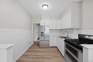 Whether you're looking for a home that accommodates multiple - photo 3