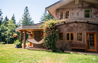 A remarkable home on a spectacular piece of land. This passion - photo 1