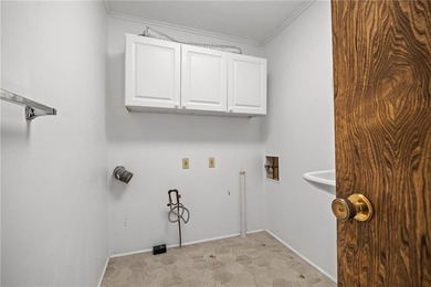 Absolutely adorable and beautifully maintained, this two-bedroom - photo 8