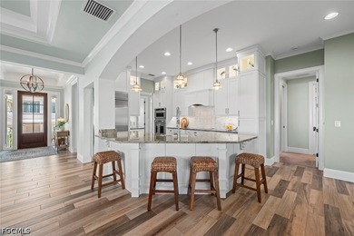Perfectly positioned on Sanibel Island's coveted east end, just - photo 9