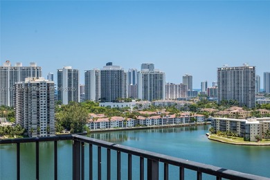 Live with intention in this stylish 2BR, 2BA condo at Commodore - photo 14
