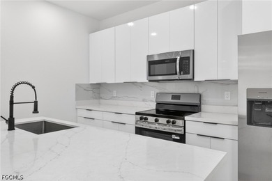 Brand-new modern construction featuring 4 bedrooms, 3 full - photo 5