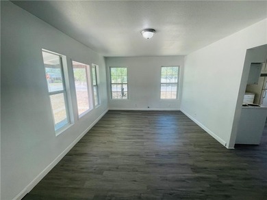Exceptional opportunity to own a 5-unit income producing - photo 16