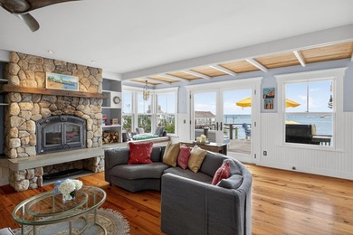 Tracing its roots to a classic Cape house and fishing shack in - photo 16