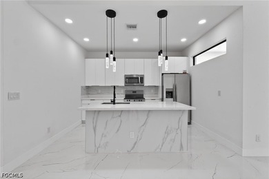 Brand-new modern construction featuring 4 bedrooms, 3 full - photo 7