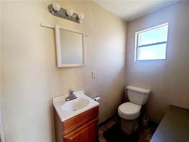 Exceptional opportunity to own a 5-unit income producing - photo 20