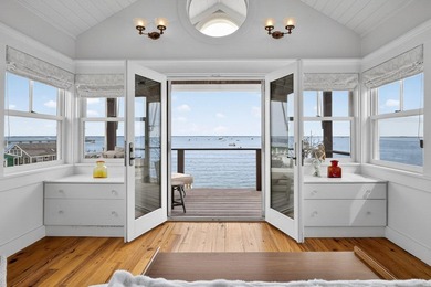 Tracing its roots to a classic Cape house and fishing shack in - photo 26