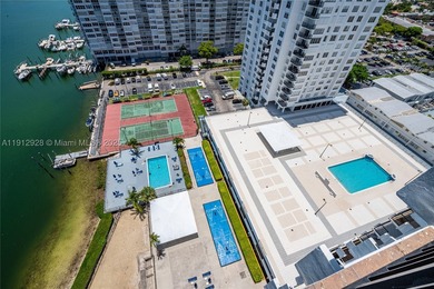 Live with intention in this stylish 2BR, 2BA condo at Commodore - photo 34