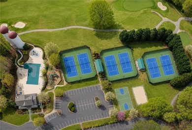 FAIRWAY VIEWS, FIRESIDE NIGHTS, AND A LIFESTYLE TO LOVE! Nestled - photo 47