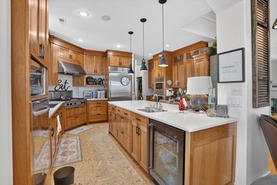 Exceptional custom architect-designed home offering over 4,600 - photo 12