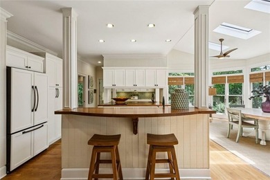 House back on market!! Wonderful Country French Home with one - photo 17