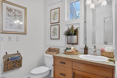 Exceptional custom architect-designed home offering over 4,600 - photo 21