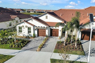 Lake Townhome/Townhouse For Sale in Wimauma, Florida