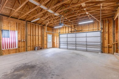 Welcome home to this spacious 2-bedroom, 1.5-bath residence - photo 34
