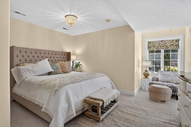 Exceptional custom architect-designed home offering over 4,600 - photo 35