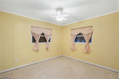 Take a look at this incredible opportunity in North Fort Myers! - photo 9