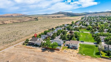 Exceptional custom architect-designed home offering over 4,600 - photo 49