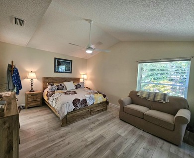 Welcome to this charming villa in the Gardens of St Lucie - photo 11
