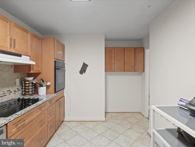 **HUGE PRICE IMPROVEMENT**Carefree living just minutes from DC