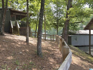 RARE Lay Lake retreat featuring TWO LIVING STRUCTURES and over - photo 35