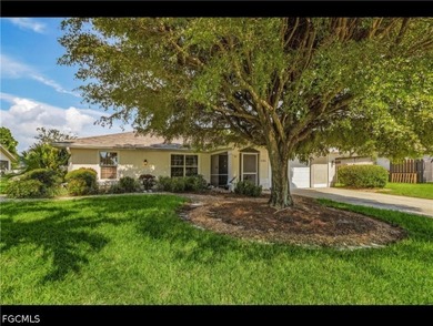 Don't miss this well-maintained 3-bedroom, 2-bath pool home in - photo 5