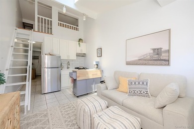Welcome to a rare opportunity to own a pristine one bedroom in - photo 4