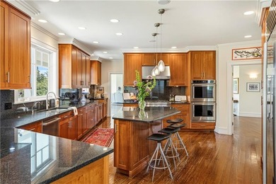 Set on 14.5 acres with 435 feet of private coastline, Southwinds - photo 16