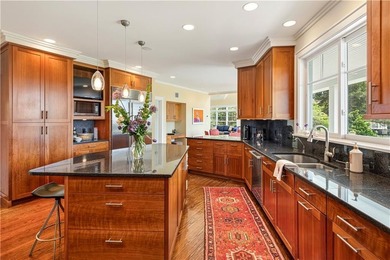 Set on 14.5 acres with 435 feet of private coastline, Southwinds - photo 20
