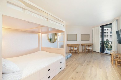 Located directly on the ocean in the prestigious Enclave - photo 23