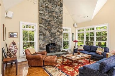 Set on 14.5 acres with 435 feet of private coastline, Southwinds - photo 23