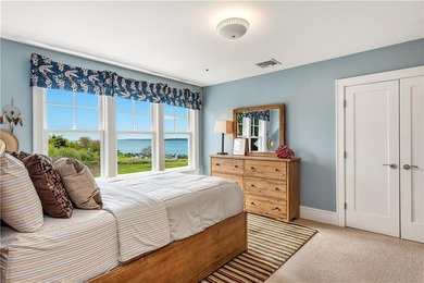 Set on 14.5 acres with 435 feet of private coastline, Southwinds - photo 31