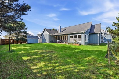 A standout custom-built, single-level Craftsman in Bandon - photo 43