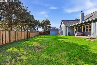 A standout custom-built, single-level Craftsman in Bandon - photo 44