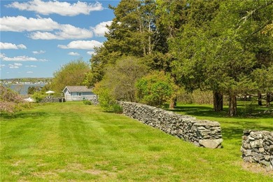Set on 14.5 acres with 435 feet of private coastline, Southwinds - photo 45
