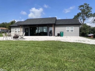 Sun Valley Lake Home For Sale in Ellston Iowa