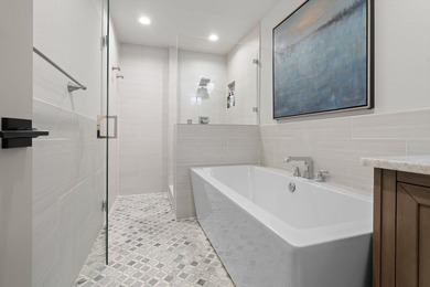 $75k PRICE IMPROVEMENT on this lakeside luxury home in - photo 28