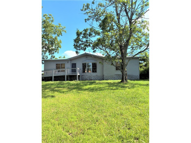 This inviting 3 bed, 2 bath country home offers a lifestyle - photo 22