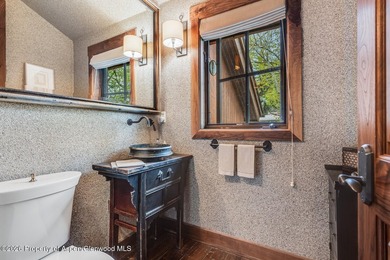 Located on desirable Sierra Vista Drive just off Cemetery Lane - photo 34