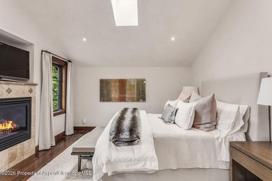 Located on desirable Sierra Vista Drive just off Cemetery Lane - photo 38