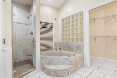One or more photo(s) has been virtually staged. Rare 5BR/4BA, 3 - photo 46