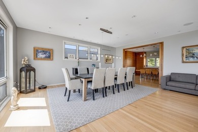 Gregory Yanchenko's exceptional design spans 5,725 sf of refined - photo 7