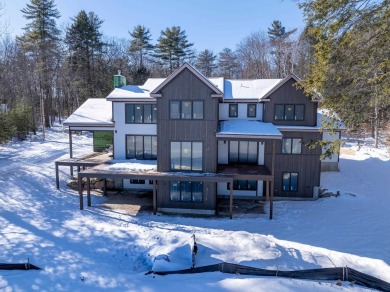 Lake Home For Sale in Moultonborough, New Hampshire