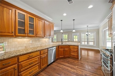 True single-level living behind the gates of Rowan Oak - and one - photo 15
