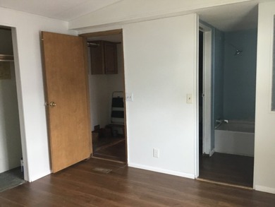 Well-maintained 2BR/2BA mobile home located just minutes from - photo 8
