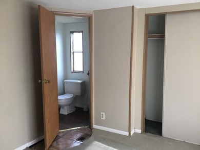 Well-maintained 2BR/2BA mobile home located just minutes from - photo 9