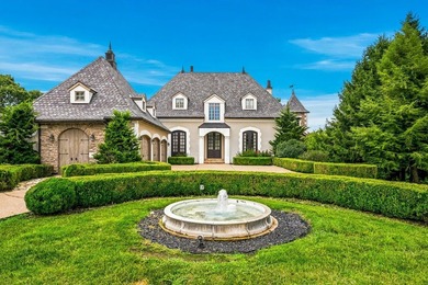 Experience the timeless elegance of this extraordinary - photo 3